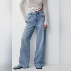 Pull&Bear High-rise Wide-leg Jeans Size 2 Light Blue